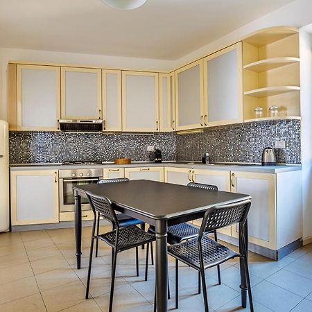 Elegant 2 Bedrooms Apartments Near Duomo Milano Eksteriør bilde