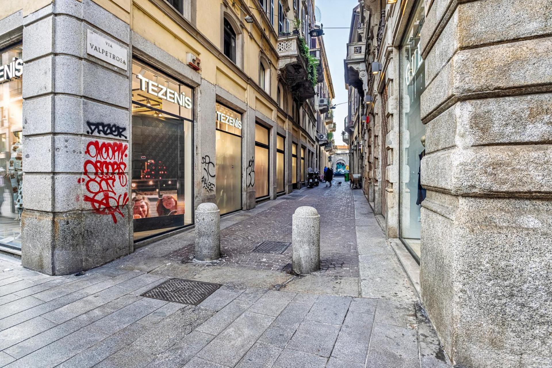 Elegant 2 Bedrooms Apartments Near Duomo Milano Eksteriør bilde
