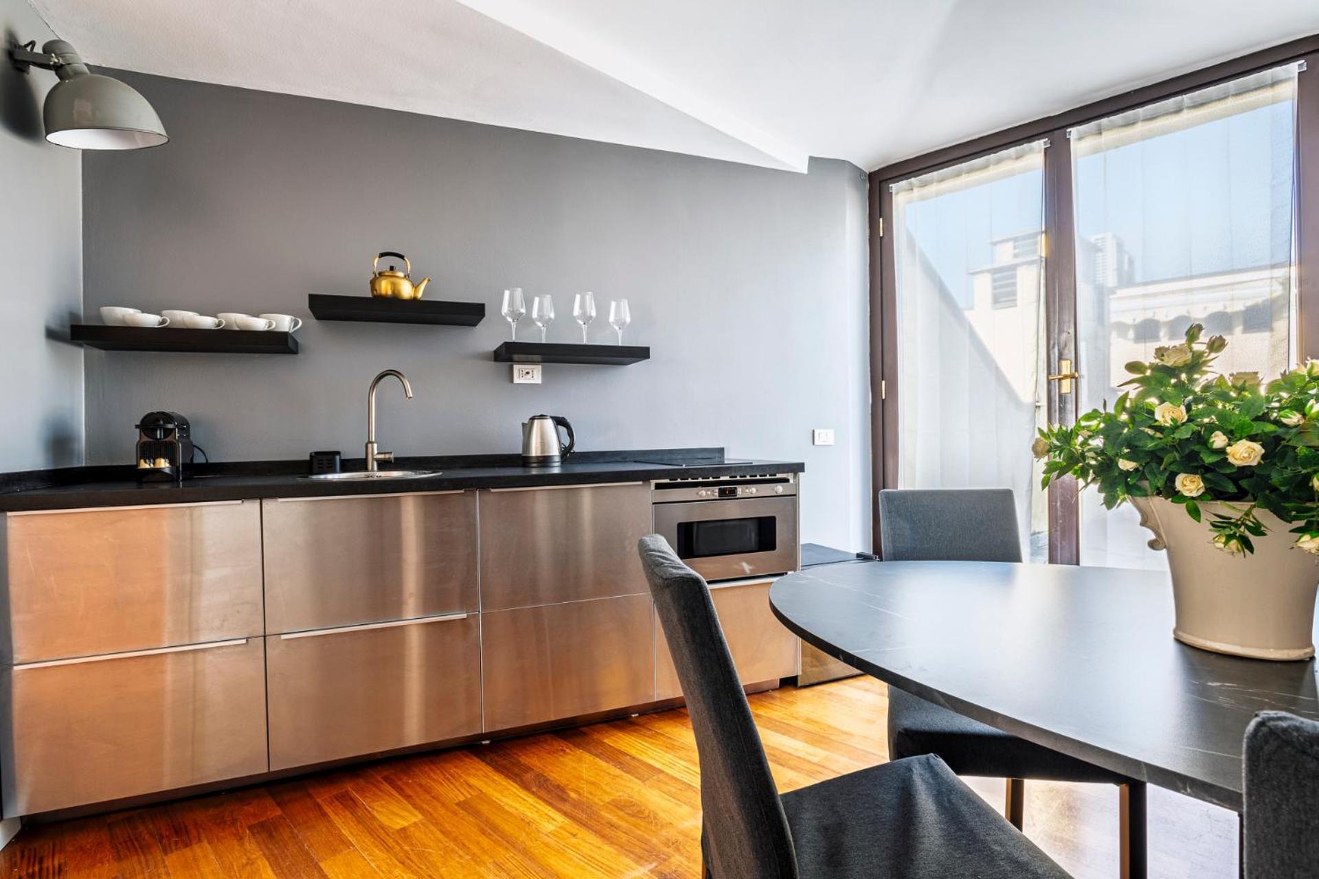Elegant 2 Bedrooms Apartments Near Duomo Milano Eksteriør bilde