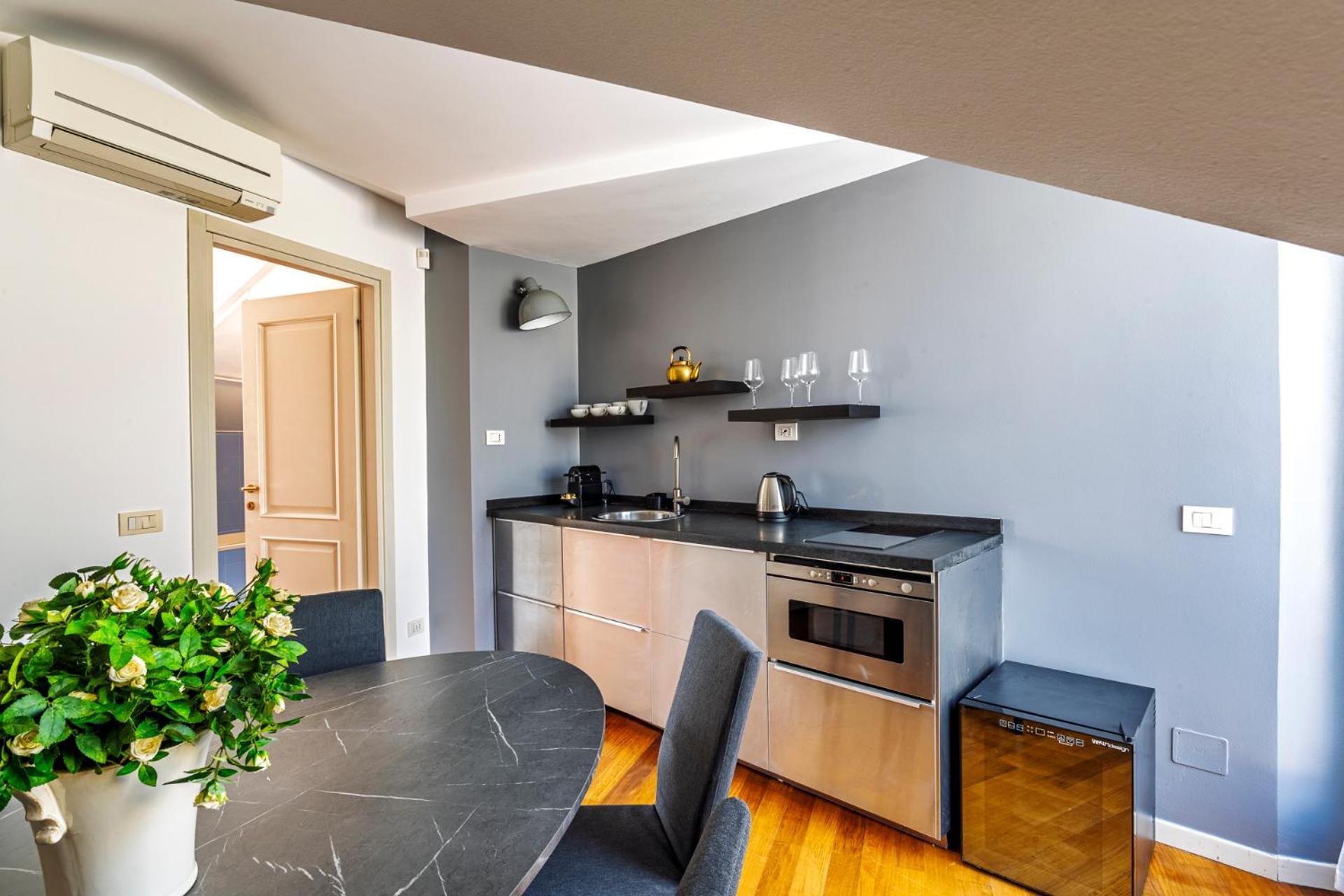 Elegant 2 Bedrooms Apartments Near Duomo Milano Eksteriør bilde